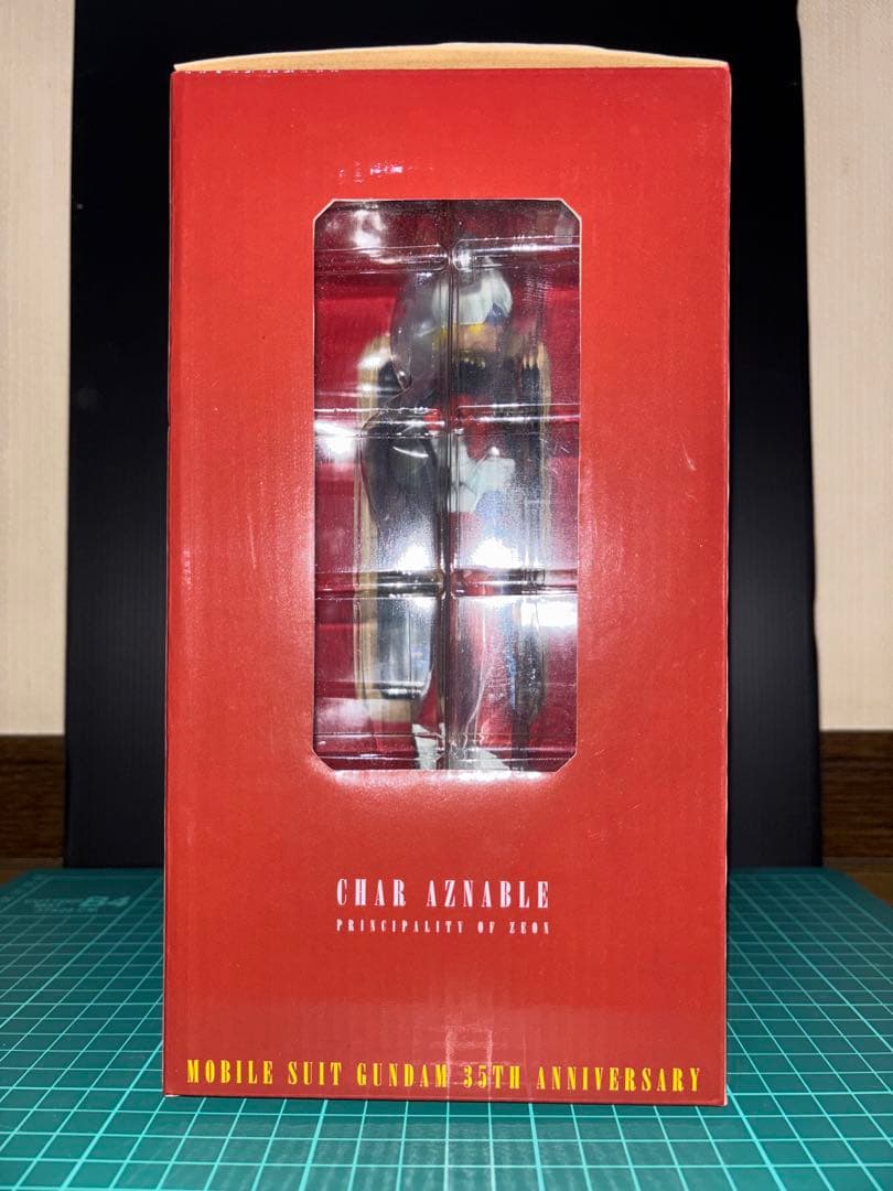 一番くじ　B賞　シャア・アズナブル 35周年記念フィギュア