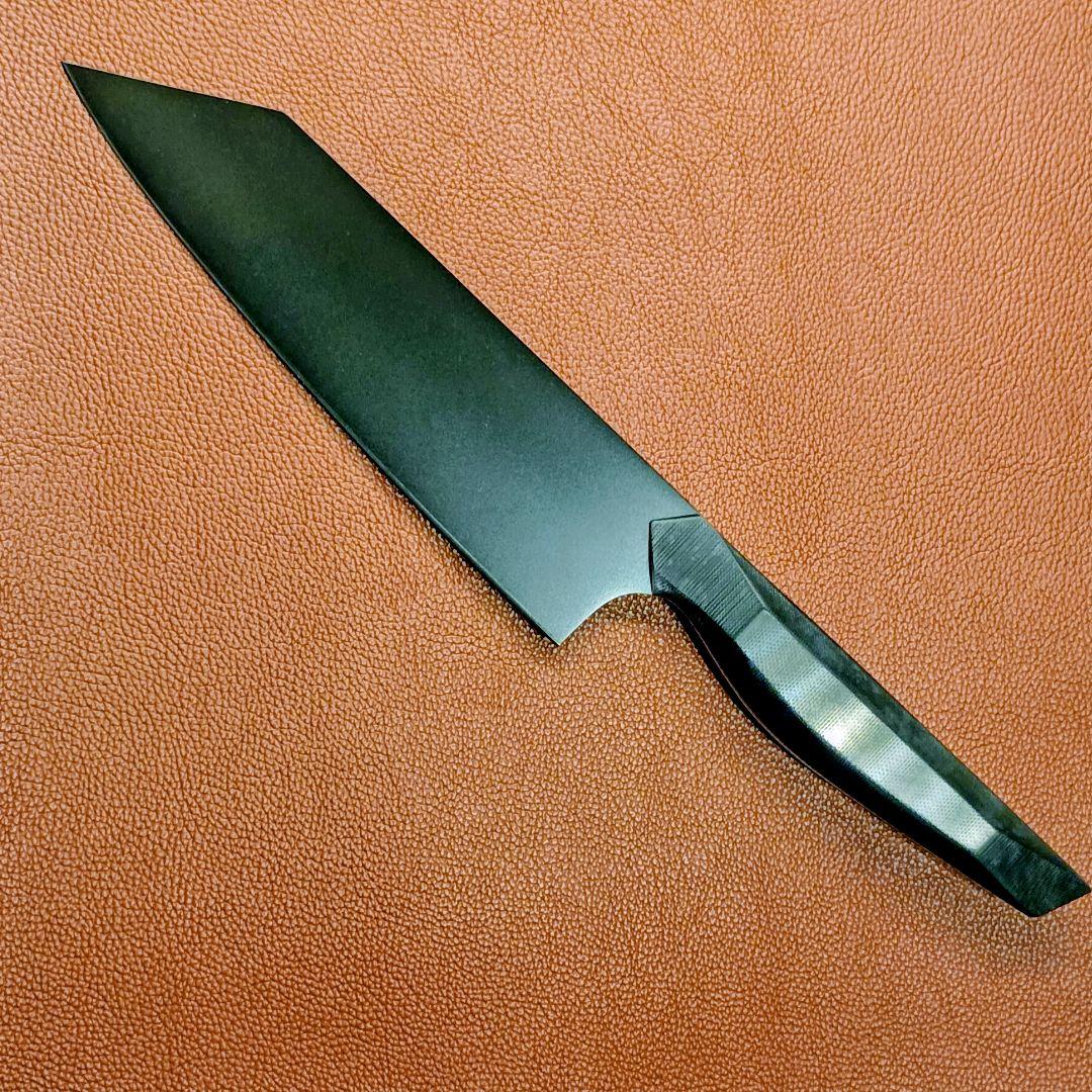 【新作】剣型　高炭素　三徳包丁　G10　ミリタリーグリップ