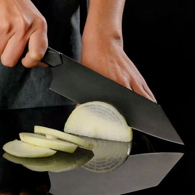 【新作】剣型　高炭素　三徳包丁　G10　ミリタリーグリップ