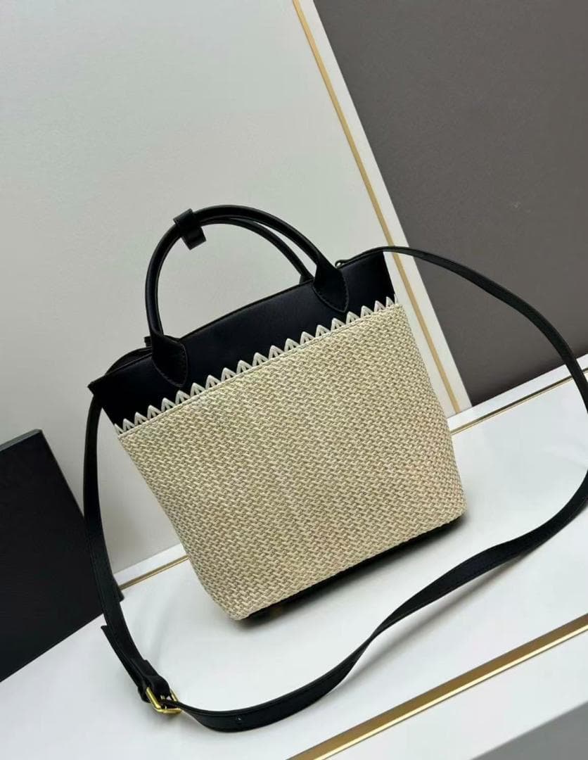 PRADA 美品 かごバッグノベルティ レディース トートバッグ