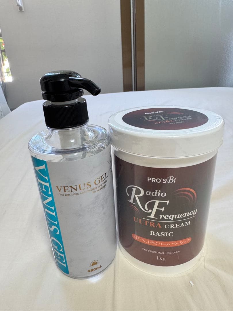 キャビテーション 痩身機器 5回使用 美品 ジェル・クリーム付き