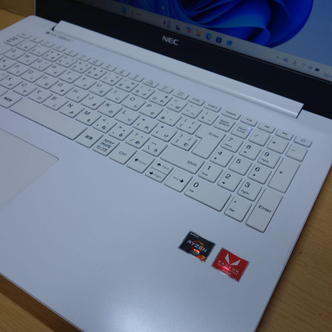 LAVIE NS600◆Ryzen7 2700U/SSD 256G/8G/カメラ