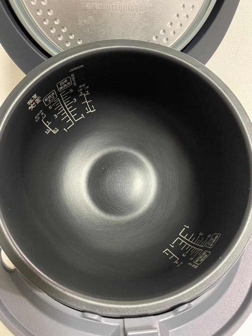 【美品】アイリスオーヤマ IH炊飯器 5.5合 RC-ISA50AZ-HA