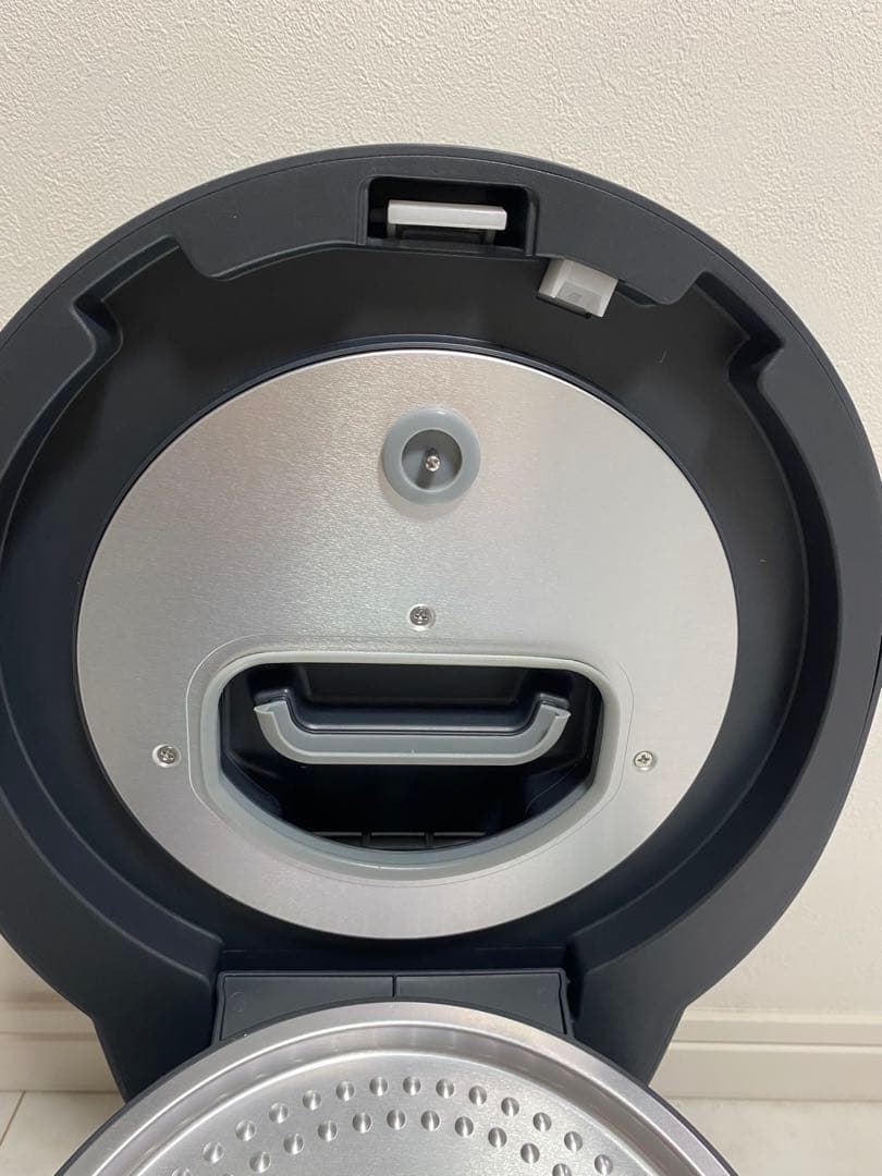 【美品】アイリスオーヤマ IH炊飯器 5.5合 RC-ISA50AZ-HA