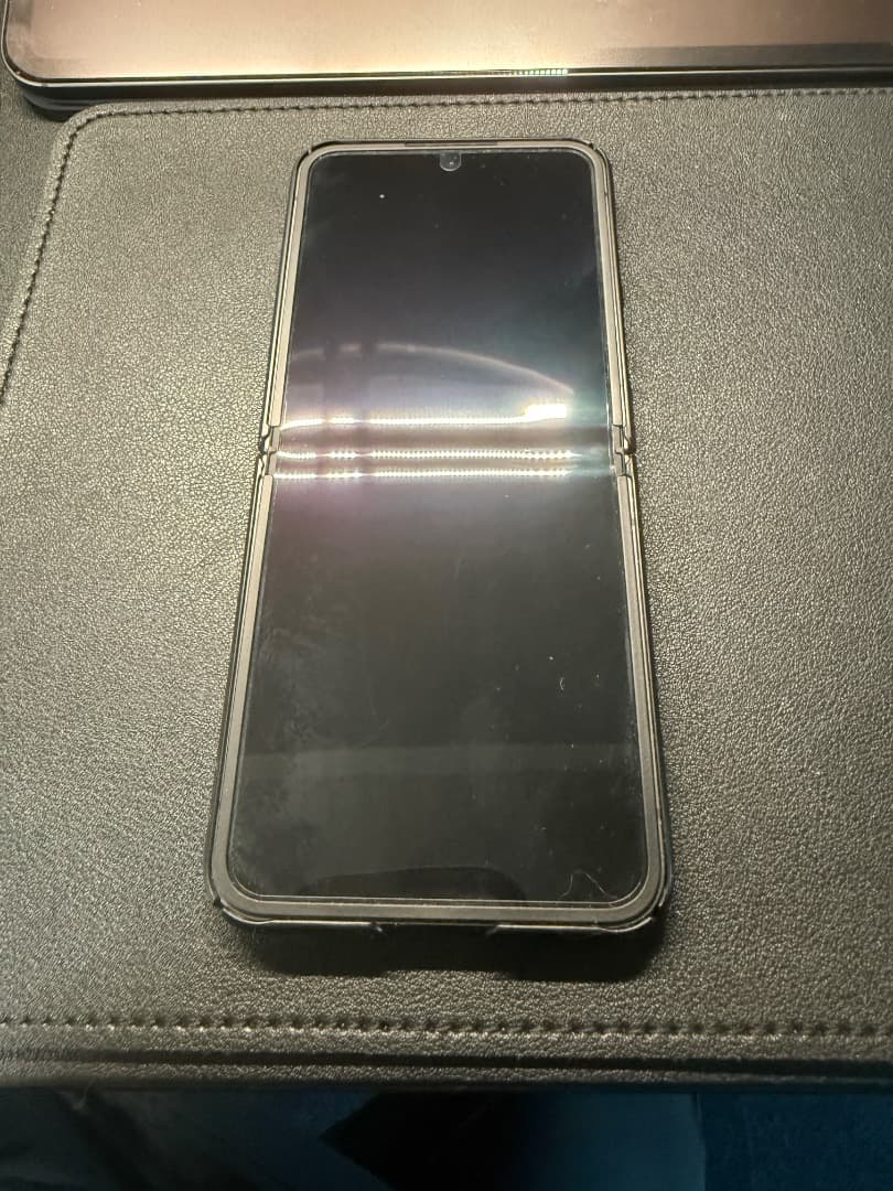 【新品同様】Galaxy Z Flip6 256GB SIMフリー ブラック