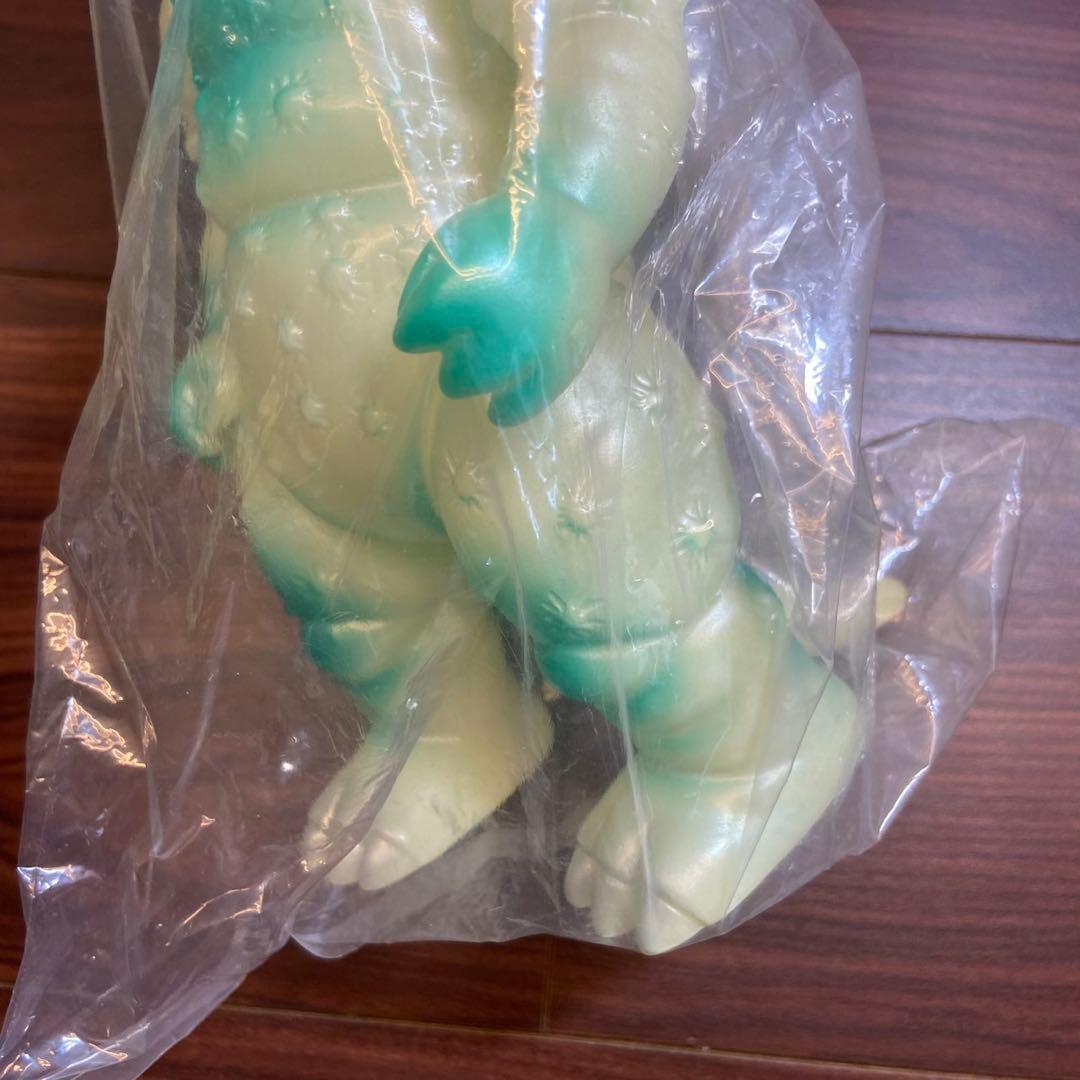 ブルマァク m１号 ミニラ 蓄光成型 新品未使用 5776