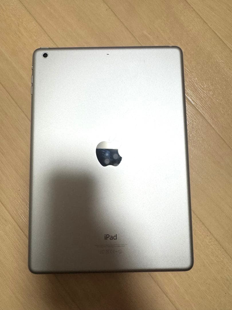 iPad Air 第一世代　Wi-Fi silver 128G