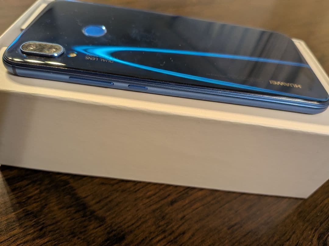 HUAWEI P20 lite SIMフリー 本体のみ 動作良好