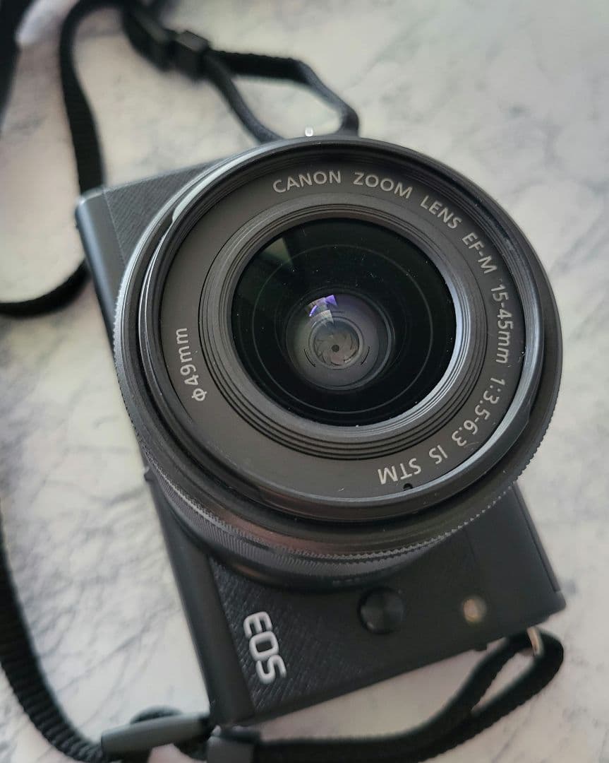 EOS M200ミラーレス一眼カメラ