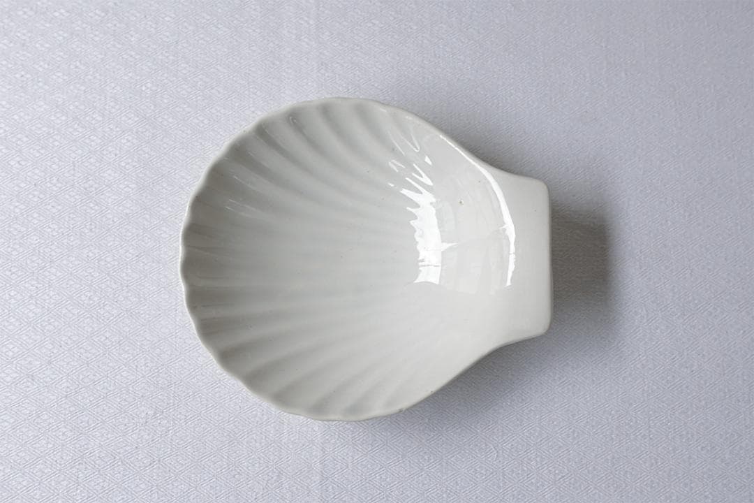 フランスアンティーク　サルグミンヌ　シェル型　小皿　11.5cm　#2