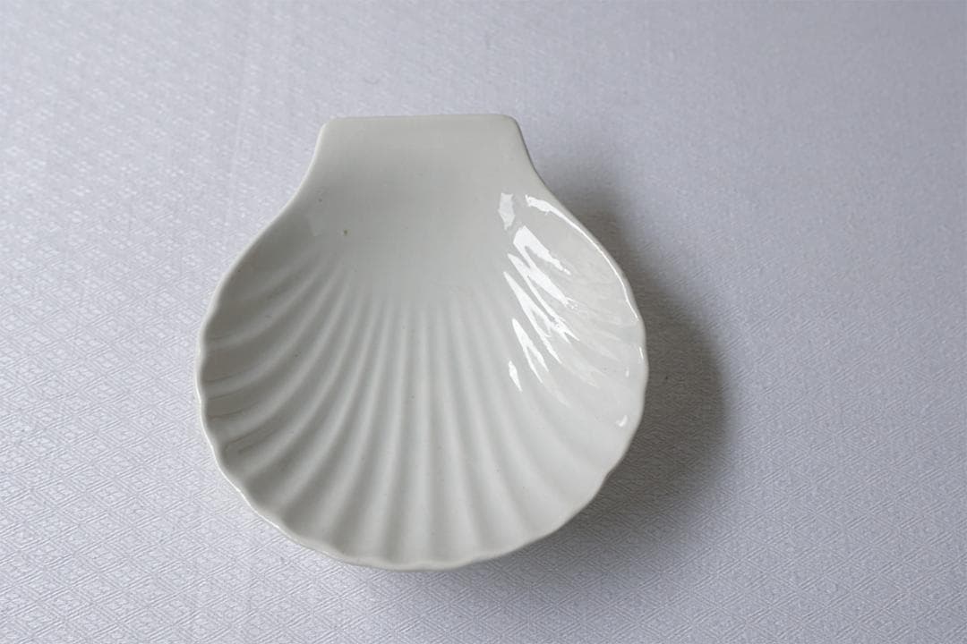 フランスアンティーク　サルグミンヌ　シェル型　小皿　11.5cm　#2
