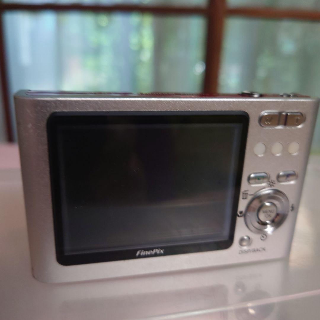 Fujifilm FinePix Z2・メタリックレッド デジタルカメラ