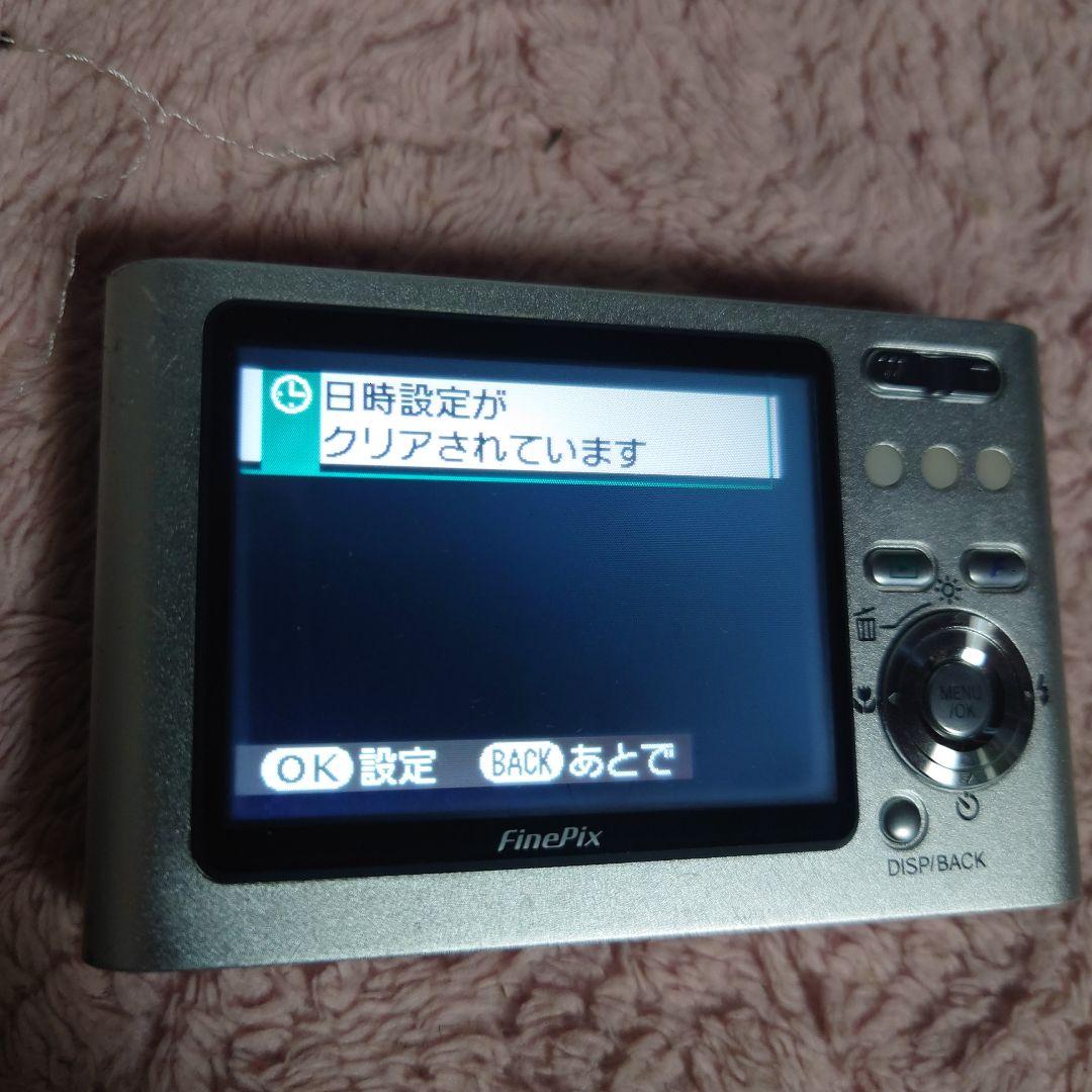 Fujifilm FinePix Z2・メタリックレッド デジタルカメラ