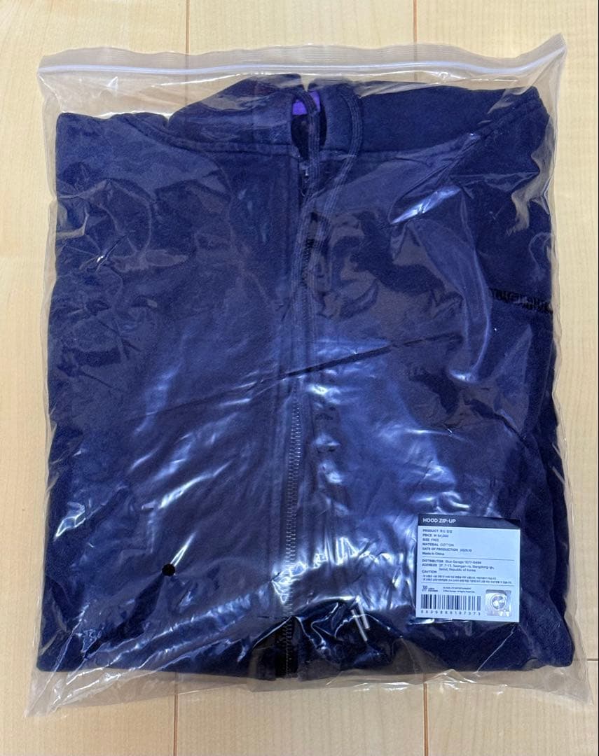 即日発送します◎TWICE 10VE UNIVERSE ジップアップ パーカー