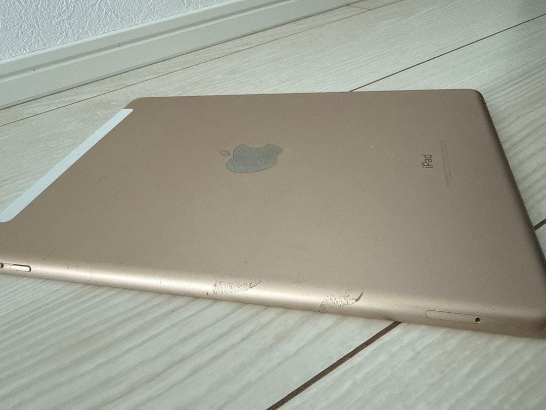 Apple iPad (第6世代) 32GB ゴールド