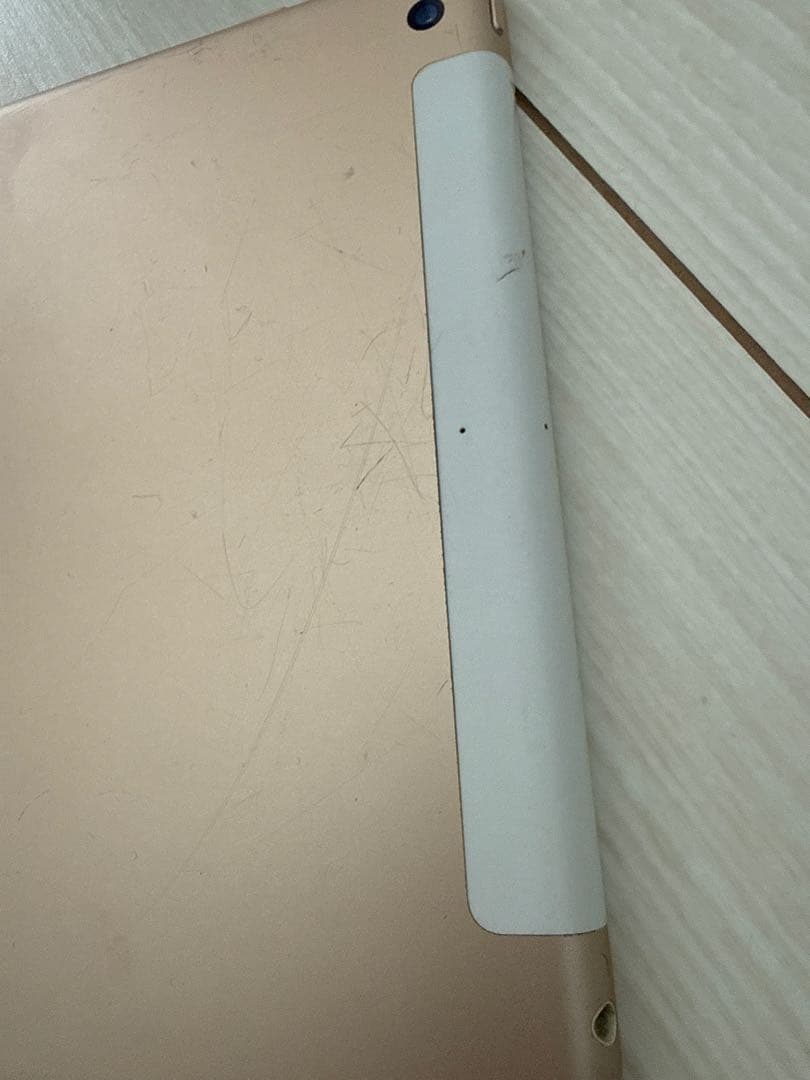 Apple iPad (第6世代) 32GB ゴールド