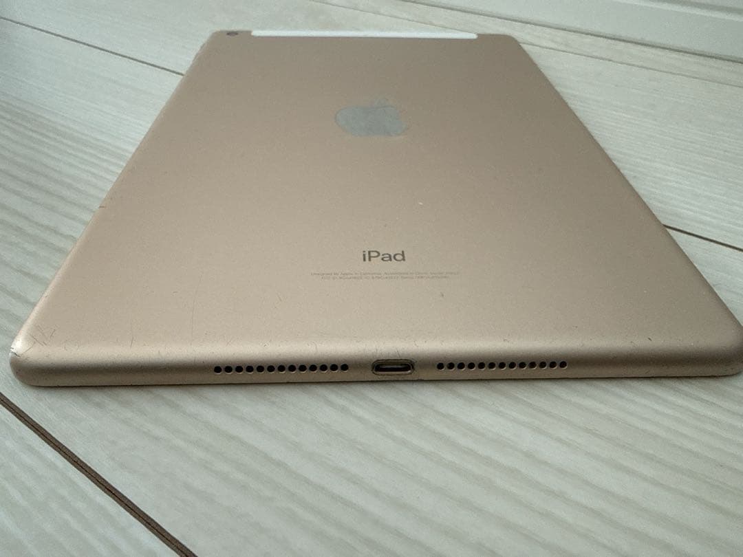 Apple iPad (第6世代) 32GB ゴールド