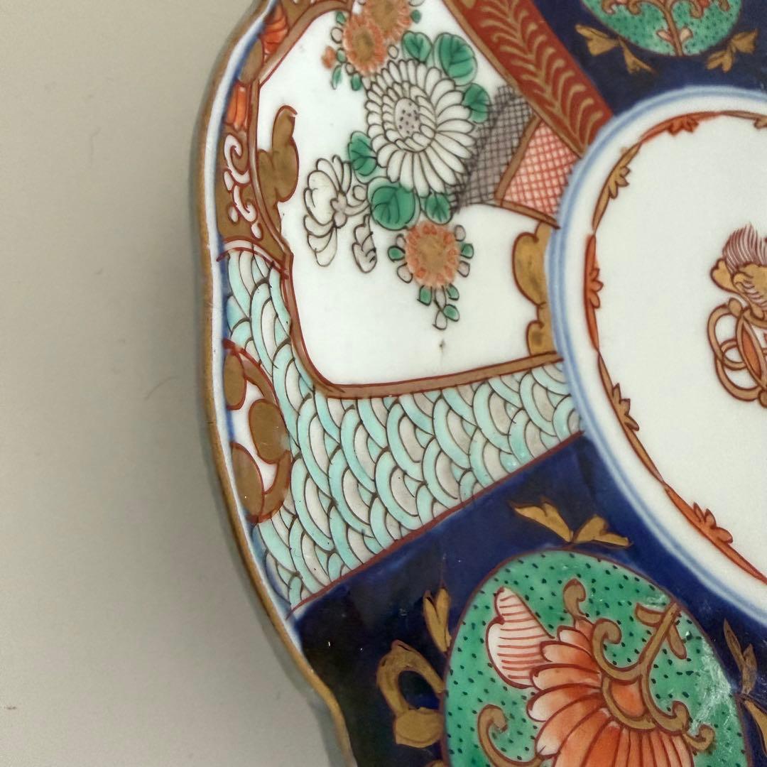 【D】伊万里様式 色絵 金彩 七寸皿 宝尽くし 輪花 1枚Imari Plate
