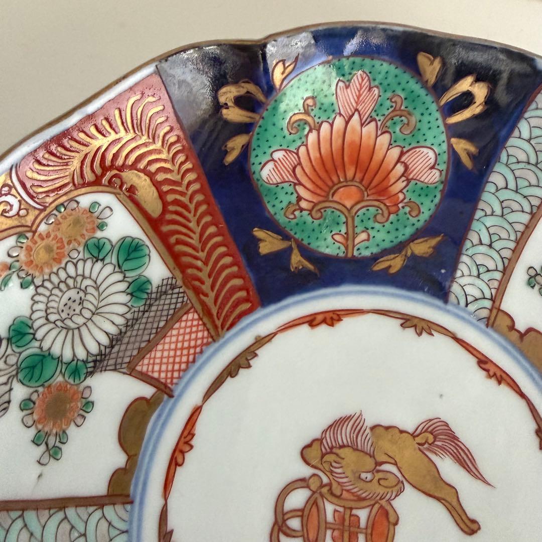 【D】伊万里様式 色絵 金彩 七寸皿 宝尽くし 輪花 1枚Imari Plate
