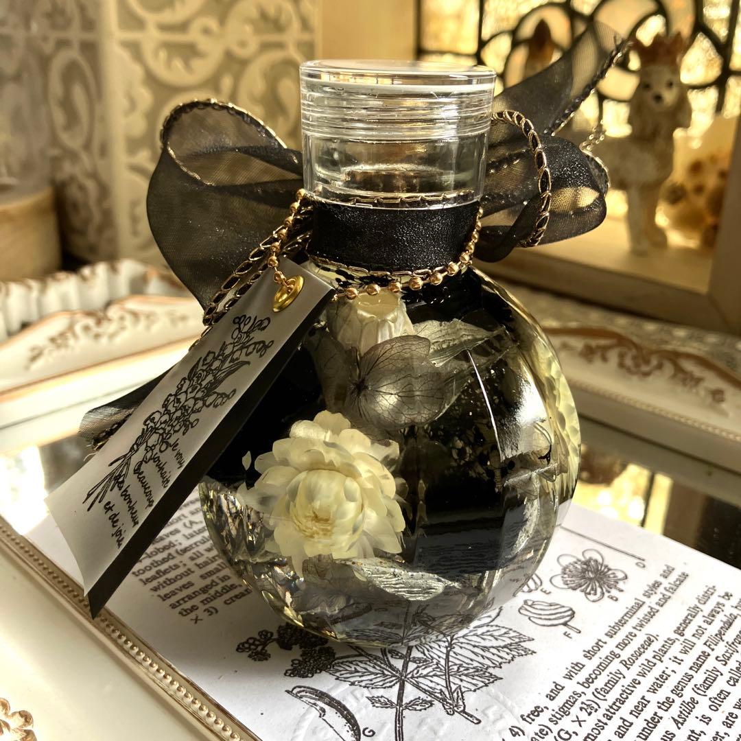 ◆ハーバリウム　248　　ダークグレーのバラのエレガントbottle*.:。