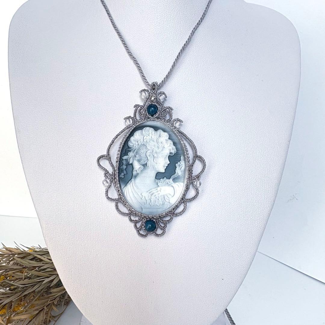 【天使】ガラスカメオ風×アパタイト×アクアマリンのマクラメネックレス