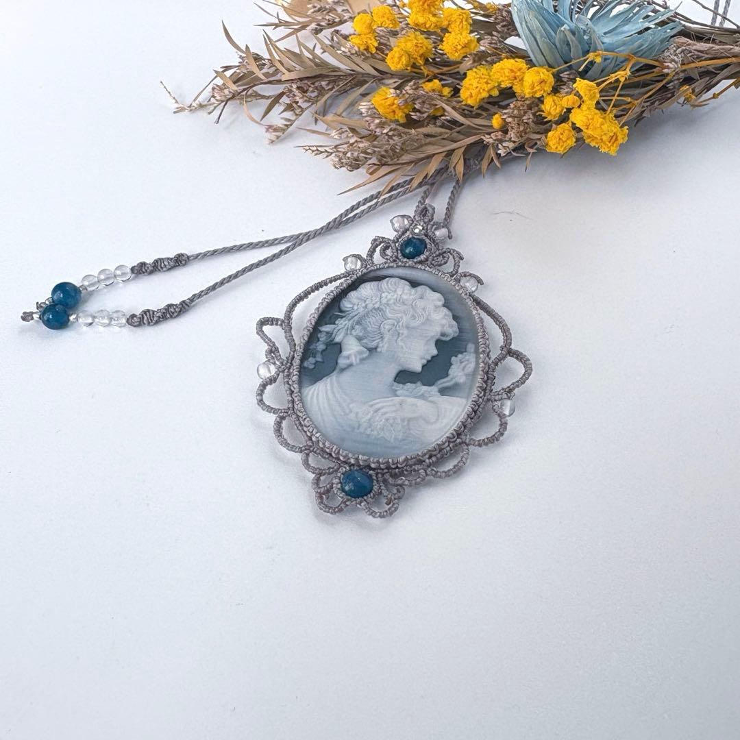 【天使】ガラスカメオ風×アパタイト×アクアマリンのマクラメネックレス