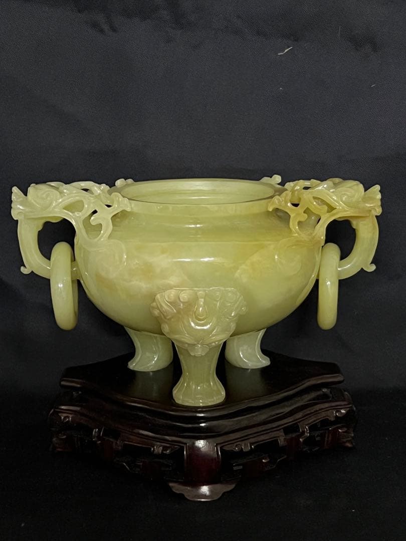 極上 清時代　天然玉香炉　精巧な彫刻　紫檀台 BL1--3