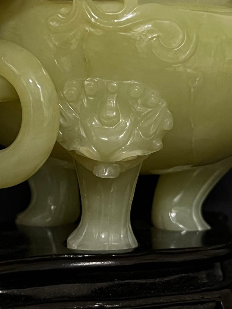 極上 清時代　天然玉香炉　精巧な彫刻　紫檀台 BL1--3