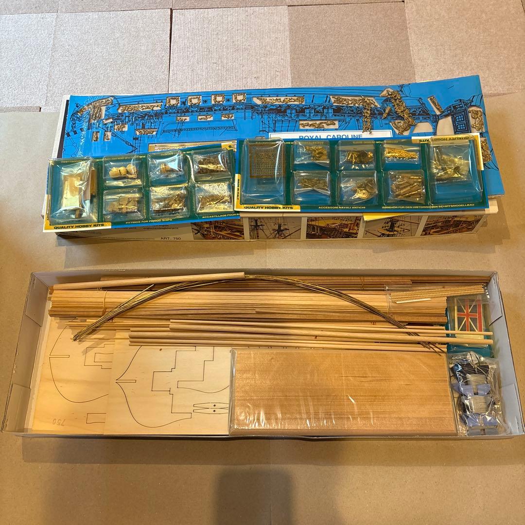 マンチュア社 ロイヤルキャロライン 帆船模型 未組立