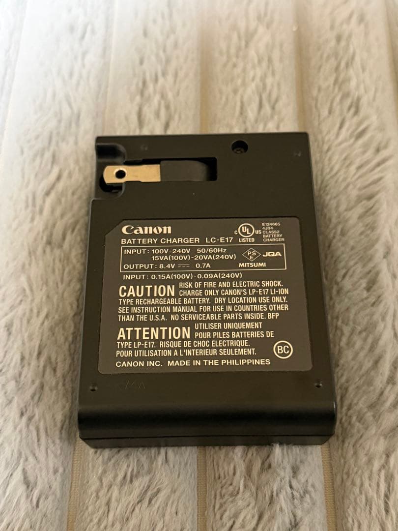 Canon EOS Kiss X8i デジタル一眼レフカメラ 三脚付き