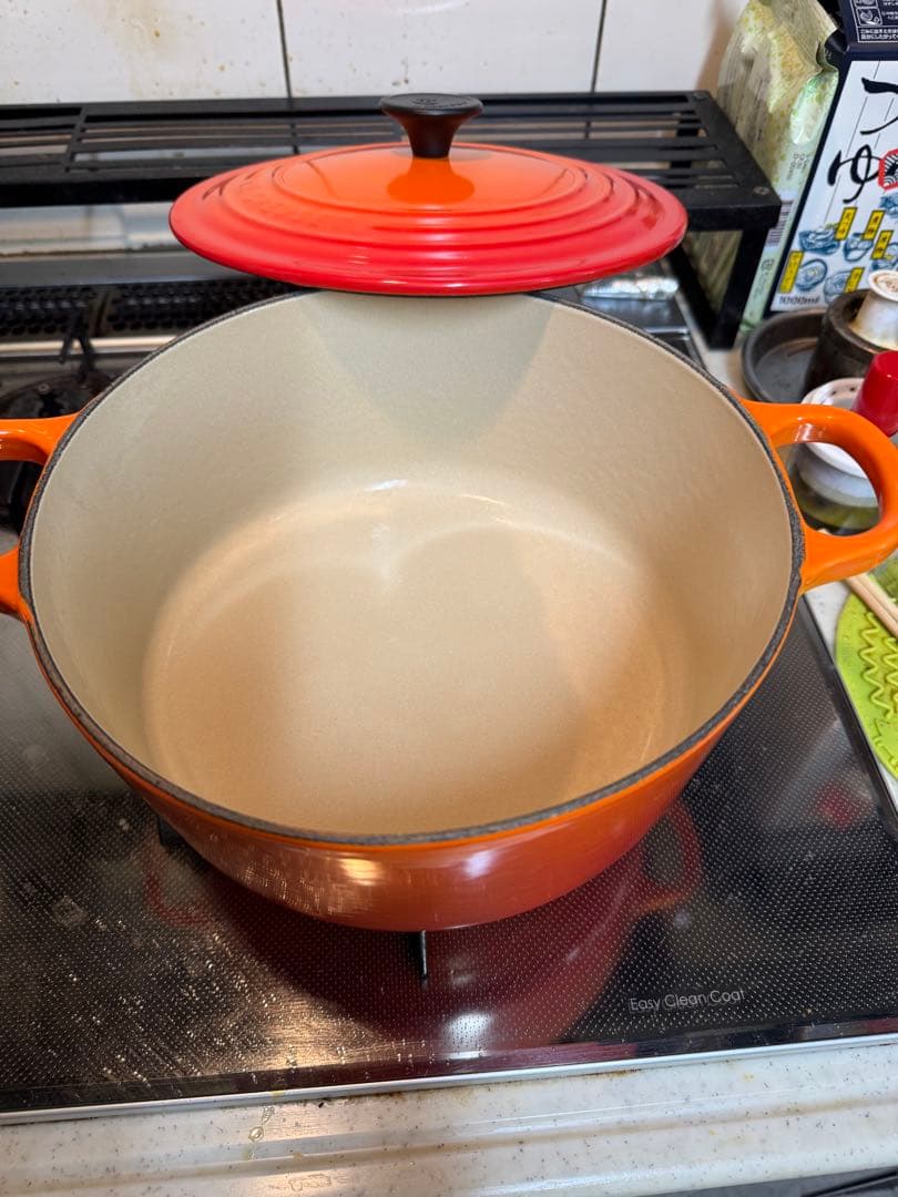 Le Creuset 22cm両手鍋