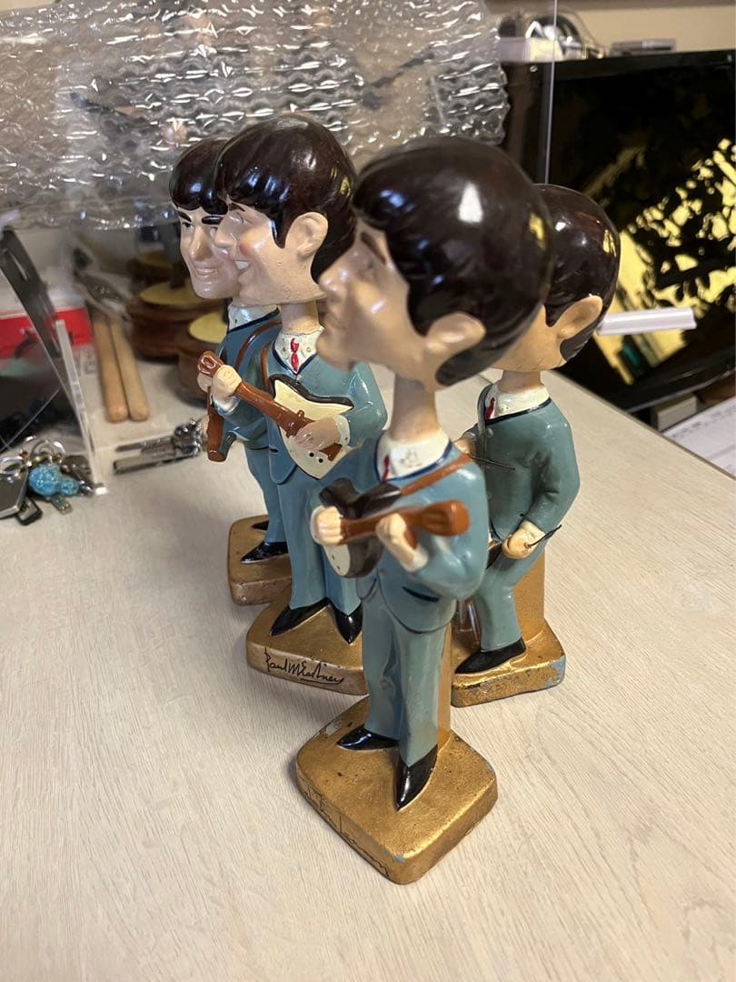 ビートルズBeatles フィギュア首振り人形ボブルヘッド