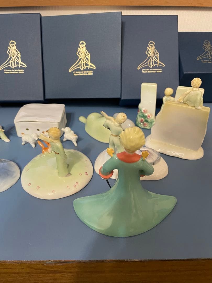 星の王子さま　フィギュア　フィギュリン　ボーンチャイナ　全13体　完全揃い