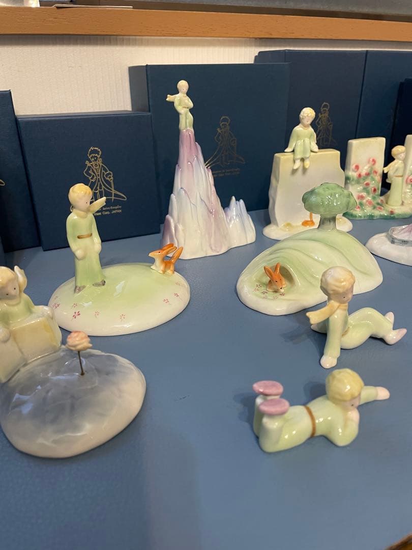 星の王子さま　フィギュア　フィギュリン　ボーンチャイナ　全13体　完全揃い