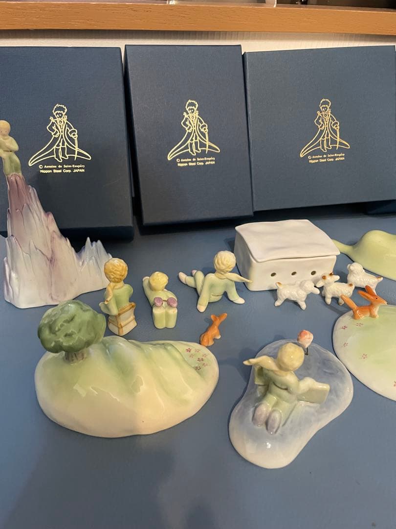 星の王子さま　フィギュア　フィギュリン　ボーンチャイナ　全13体　完全揃い