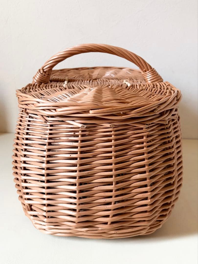 匿名配送 大きい蓋付きオーバルバスケット ピクニックバスケット 東欧雑貨