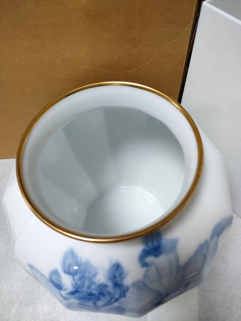 大倉陶園　花器　花瓶　花柄　金縁