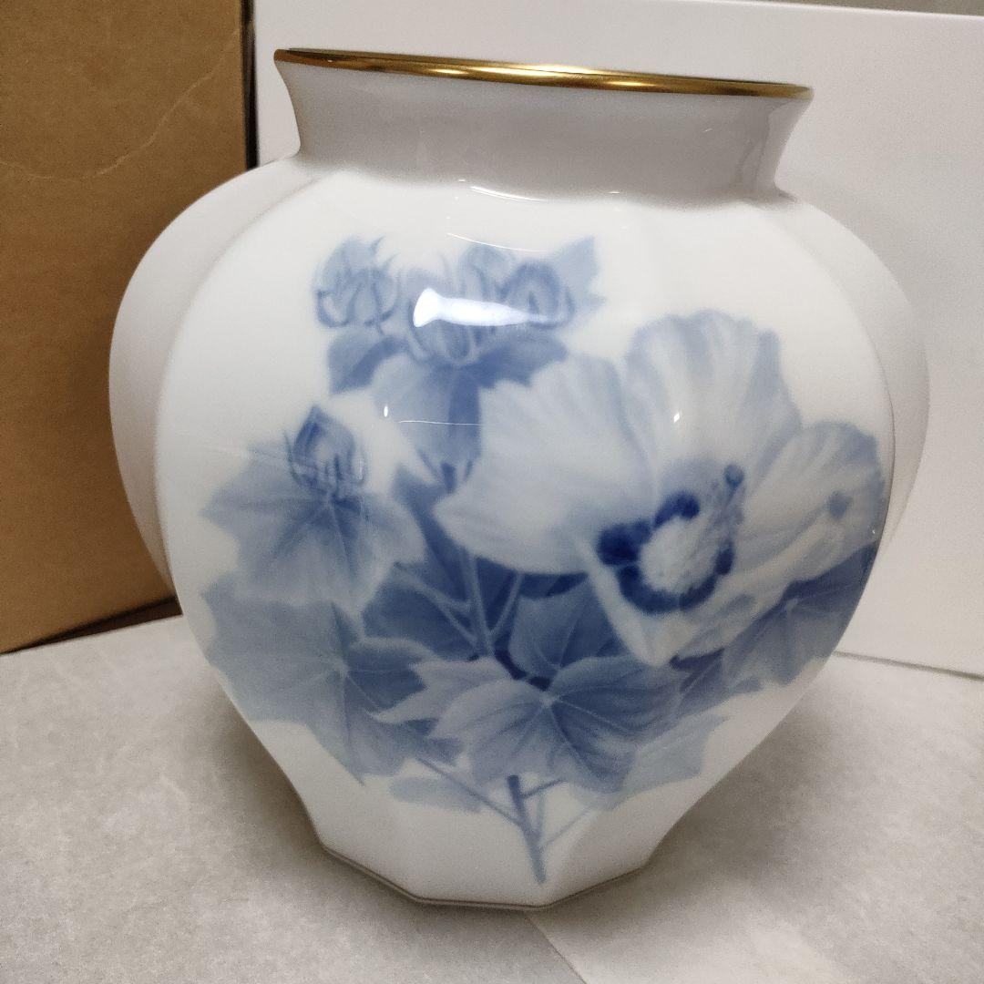 大倉陶園　花器　花瓶　花柄　金縁