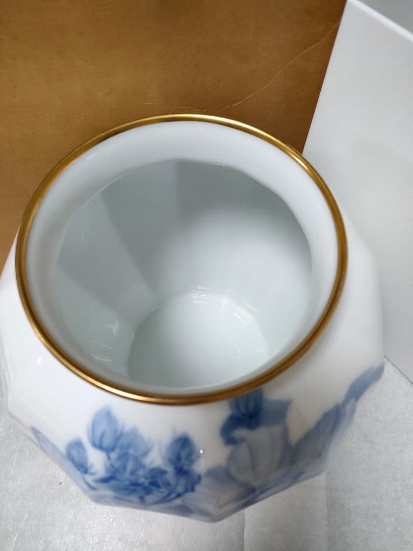 大倉陶園　花器　花瓶　花柄　金縁