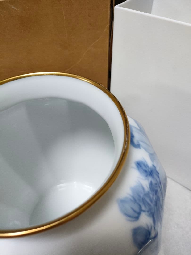 大倉陶園　花器　花瓶　花柄　金縁