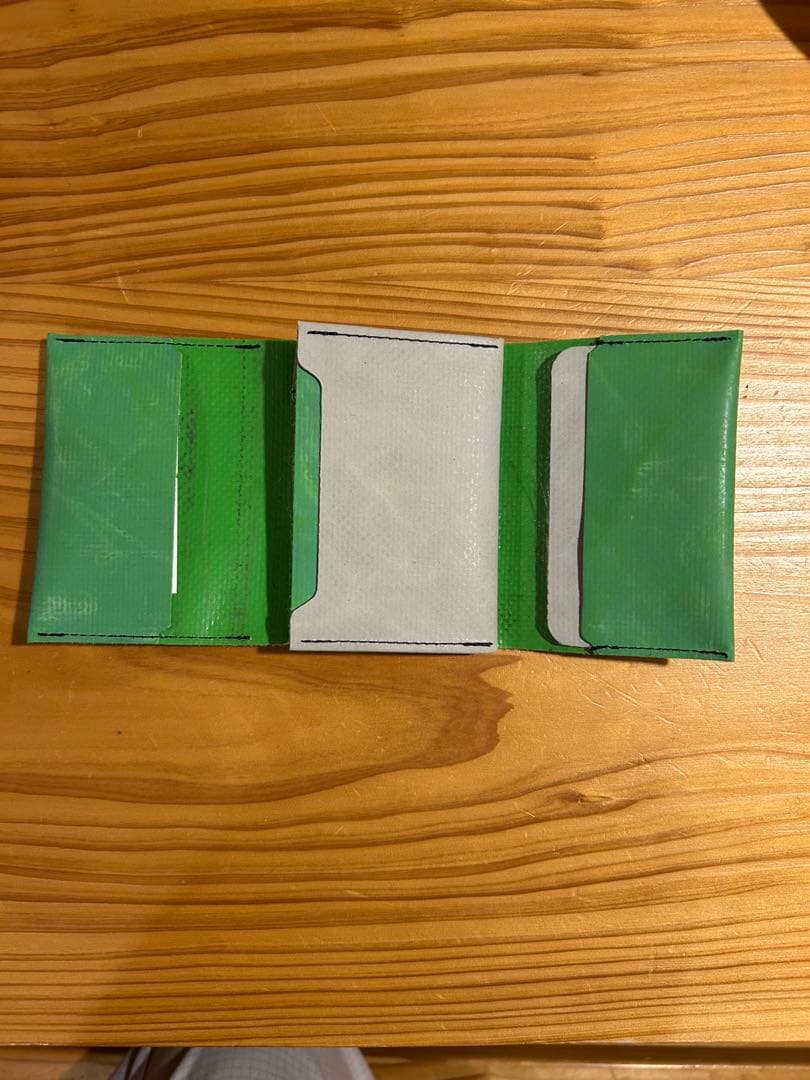 FREITAG 三つ折財布
