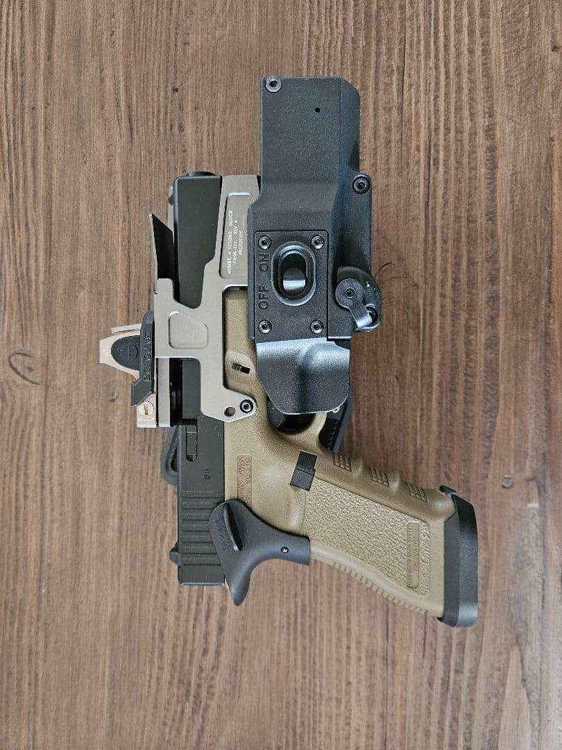 G17カスタム / フラット・ダークアース 【外装カスタム】生産終了レア商品