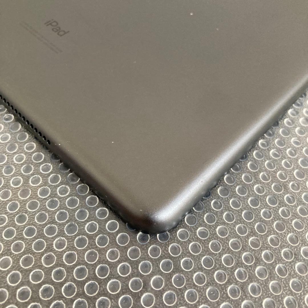 3652【早い者勝ち】iPad8 第8世代 32GB SIMフリー☆