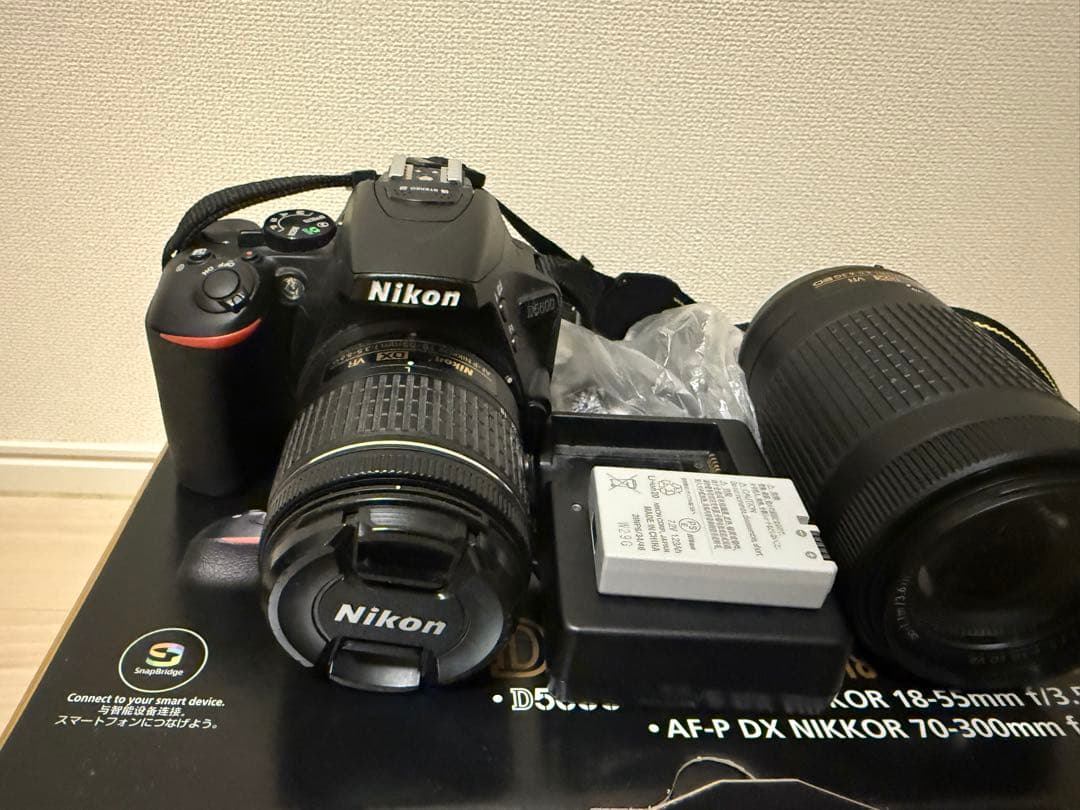 Nikon D5600 デジタル一眼レフカメラ 2レンズ付き