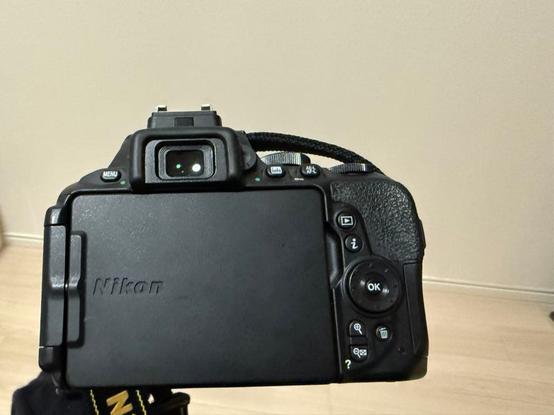 Nikon D5600 デジタル一眼レフカメラ 2レンズ付き