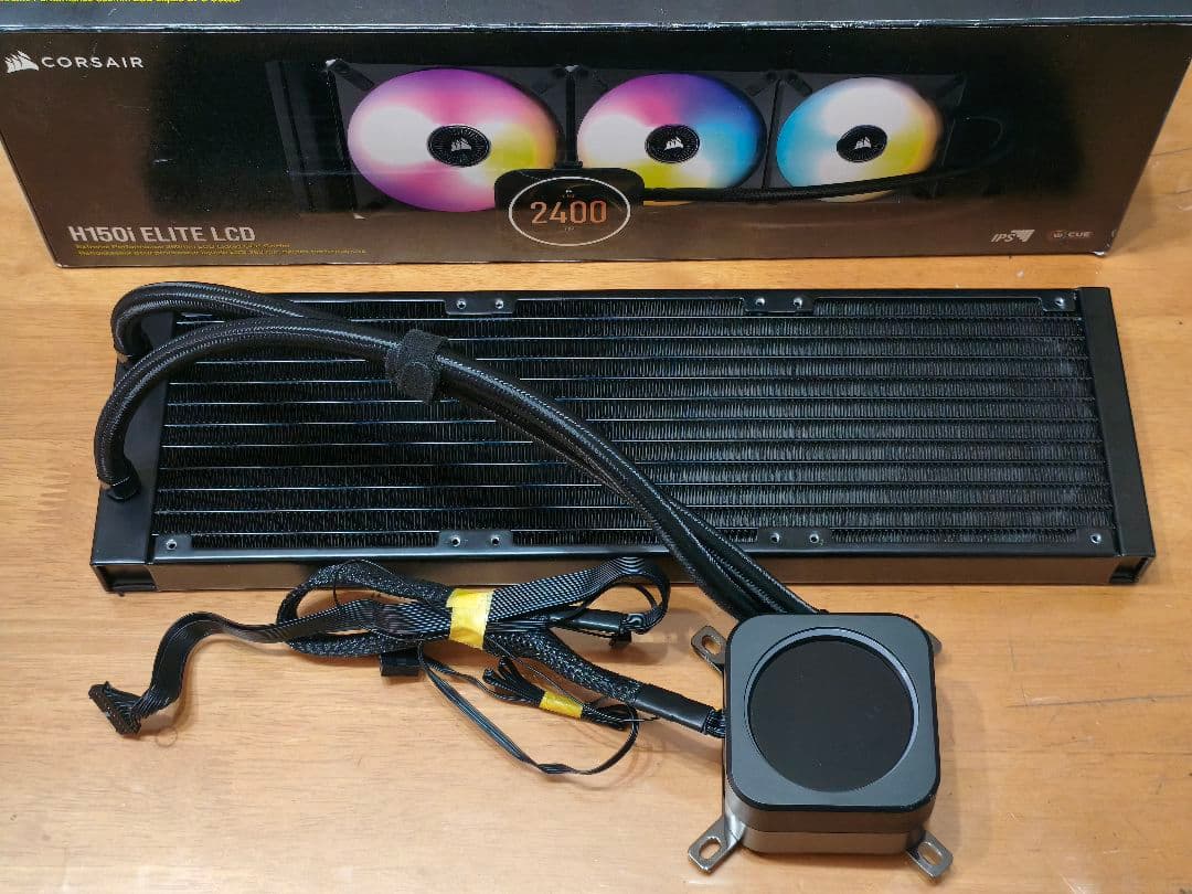 美品！Corsair H150i ELITE LCD 360mm 簡易水冷