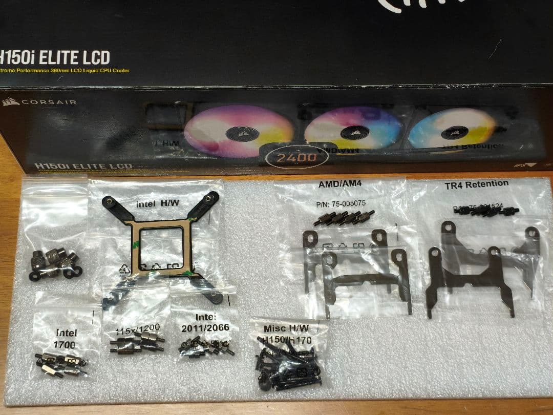 美品！Corsair H150i ELITE LCD 360mm 簡易水冷