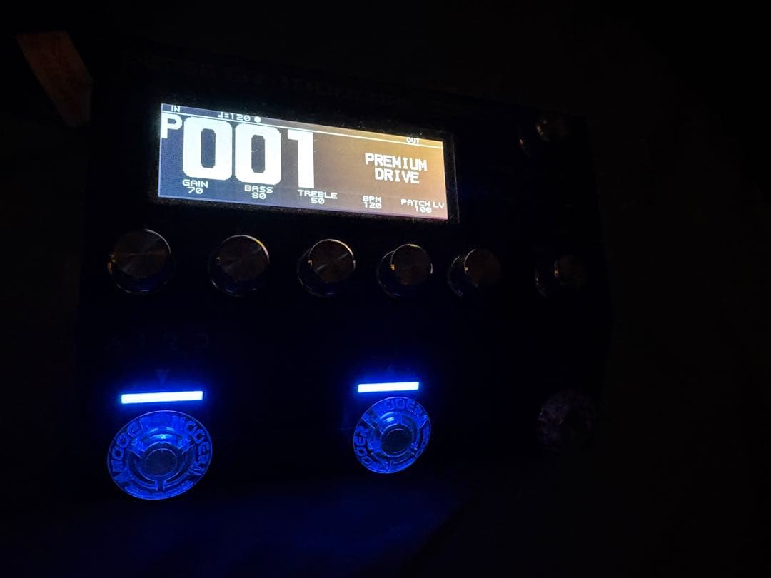 BOSS GT-1000CORE マルチエフェクター（元箱・付属品完備）