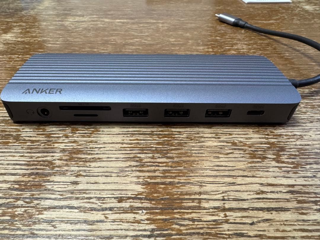 分配器・切替器 ANKER USB-C HUB
