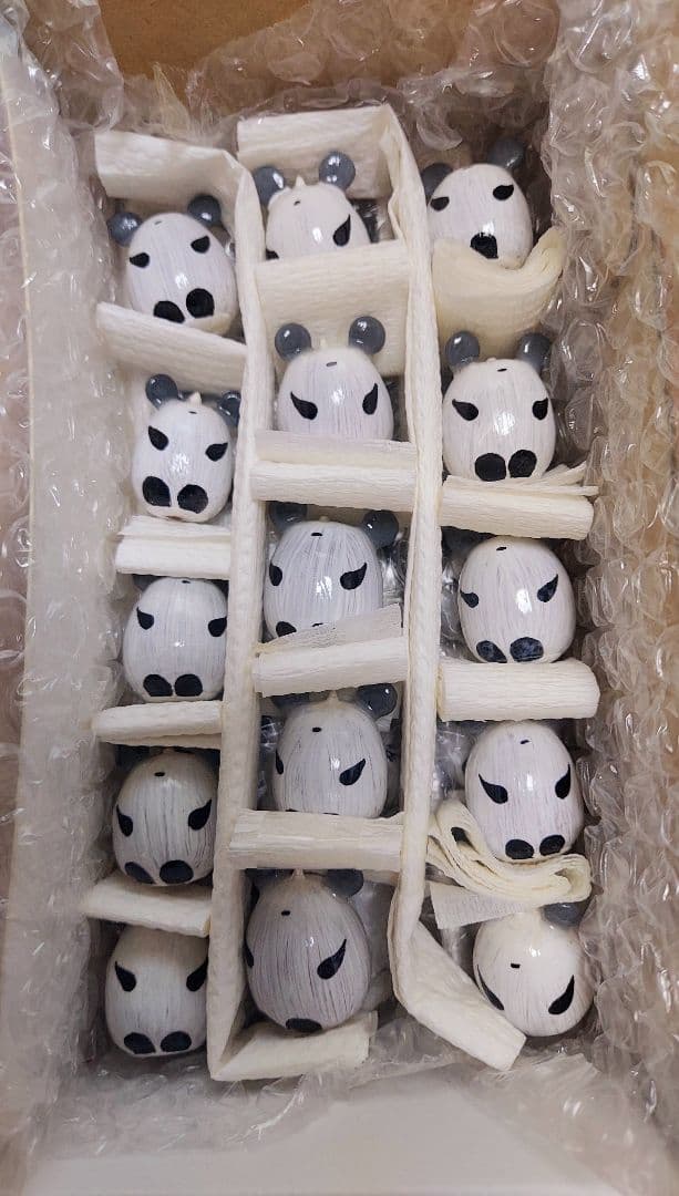 どんぐりアート　秋　壁掛け　コスモス　シマエナガ